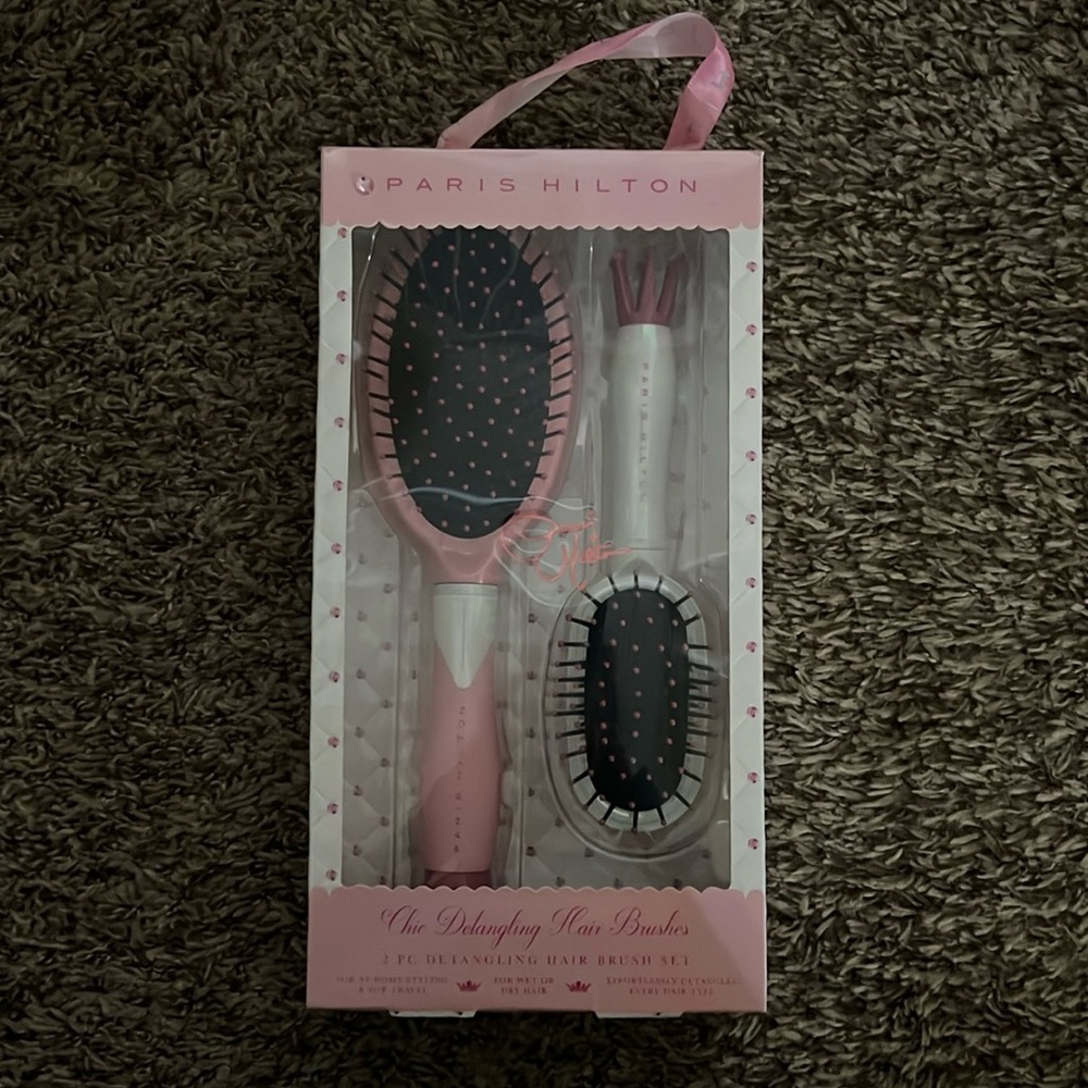 Paris Hilton brushes